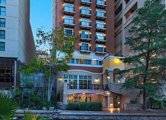 Courtyard by Marriott San Antonio Riverwalk 1