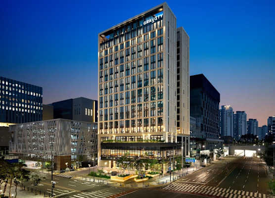 GRAVITY JOSUN Seoul Pangyo, Autograph Collection 1