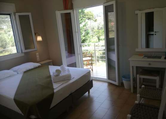Rastoni Guest House Skopelos 1