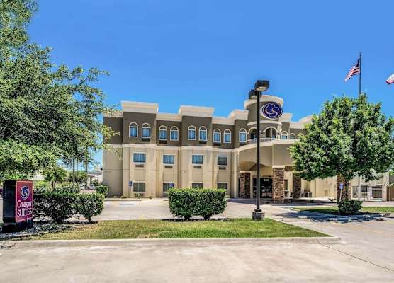Comfort Suites Near Texas State University 1