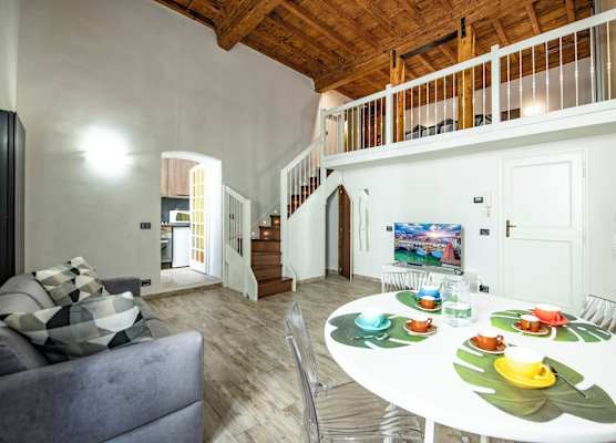 Sunrise Apartment by Mamo Florence 1