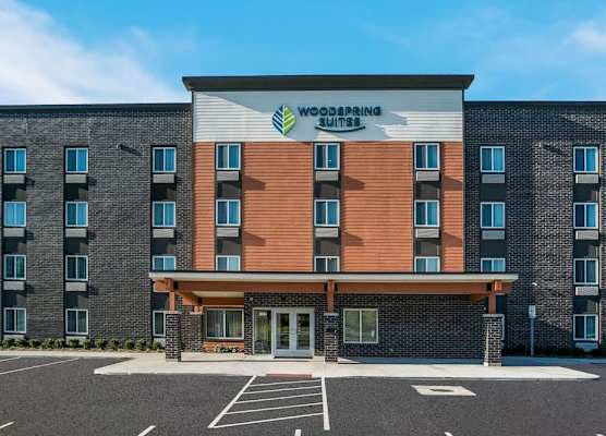 WoodSpring Suites Detroit Sterling Heights 1