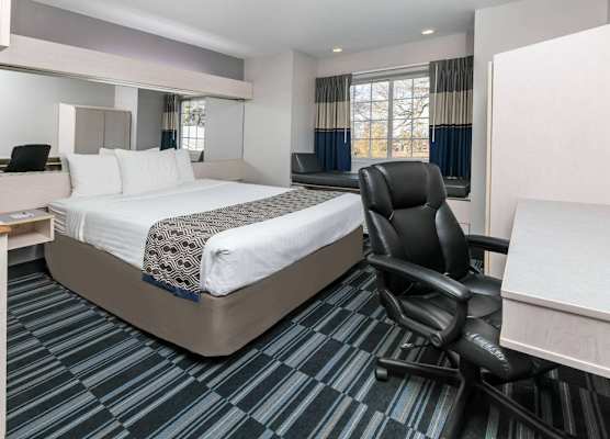 Microtel Inn and Suites Lafayette 1