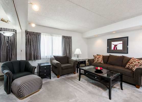 Ramada Plaza By Wyndham Hagerstown 1
