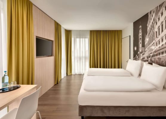 Super 8 by Wyndham Augsburg 1