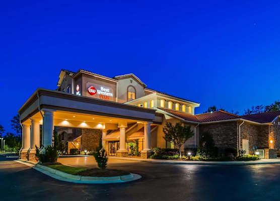 Best Western PLUS Westgate Inn and Suites 1