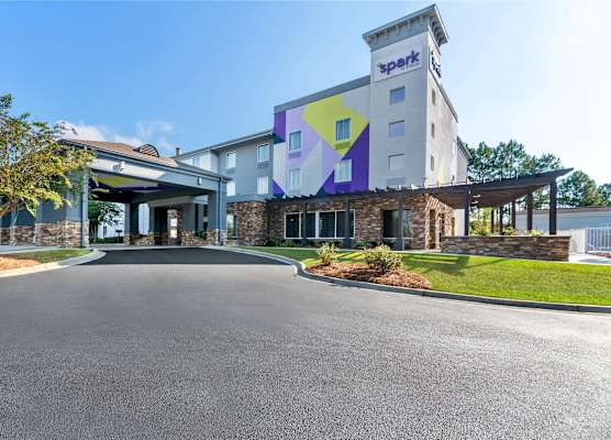 Spark by Hilton Dothan 1