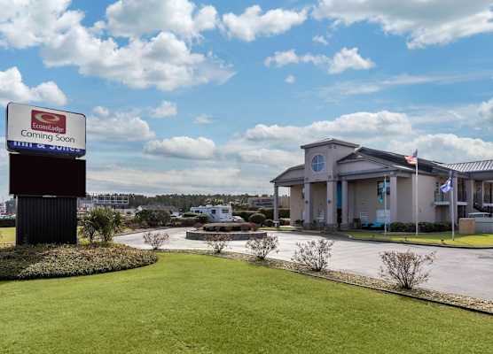 Econo Lodge at the University 1
