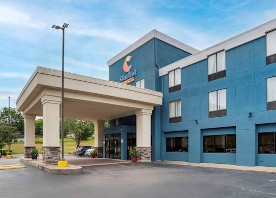 Comfort Suites Fultondale I-65 near I-22 1