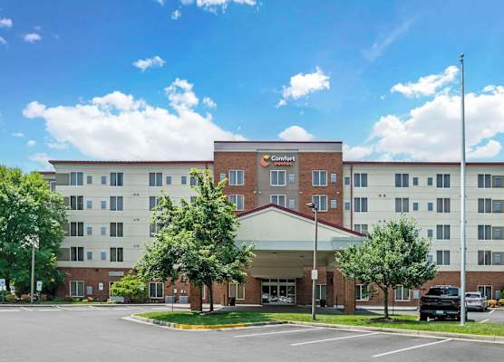 Comfort Suites At Virginia Center Commons 1