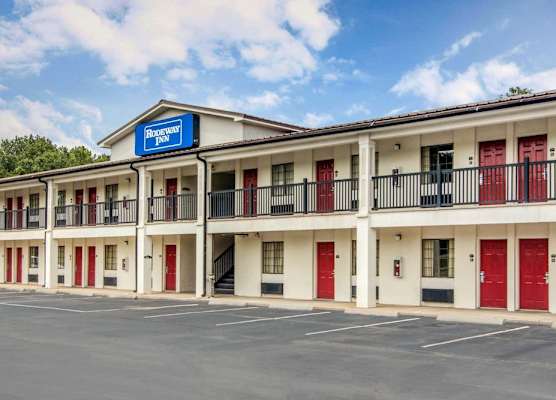 Rodeway Inn La Grange East 1