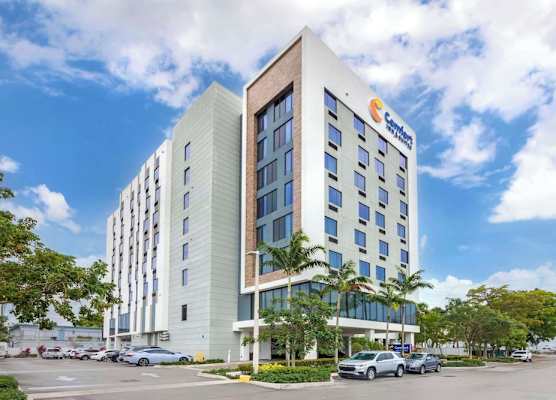 Comfort Inn & Suites Miami International Airport 1