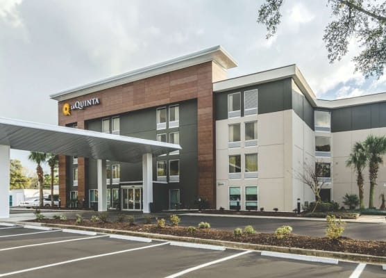 La Quinta Inn & Suites by Wyndham Myrtle Beach - N Kings Hwy 1