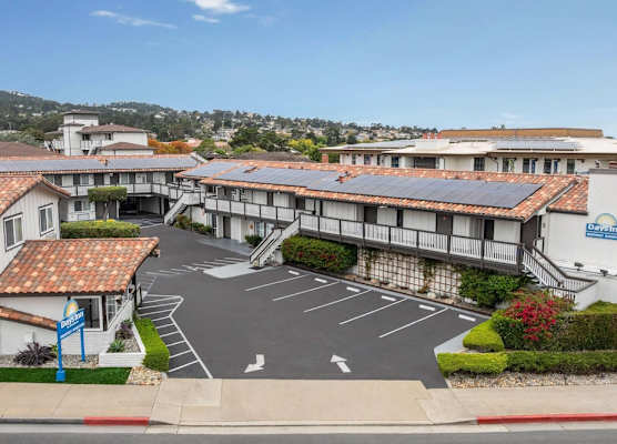 Days Inn by Wyndham Monterey Downtown 1