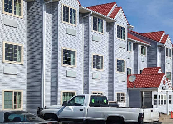 St Clair Inn and Suites 1