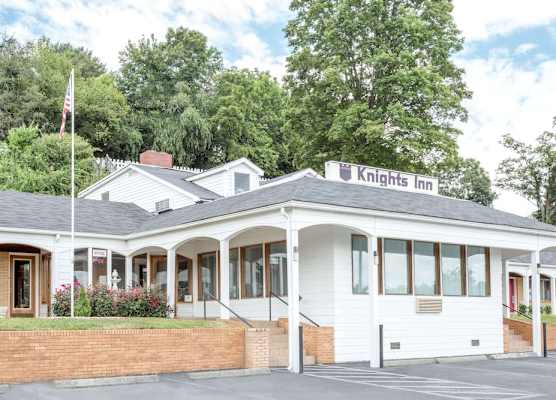 Knights Inn Galax 1