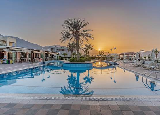 Hydramis Palace Beach Resort 1