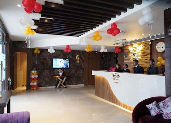 Hotel RRV with Free Parking 1