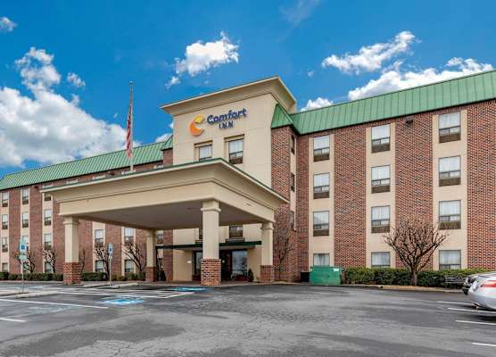 Comfort Inn Aikens Center 1