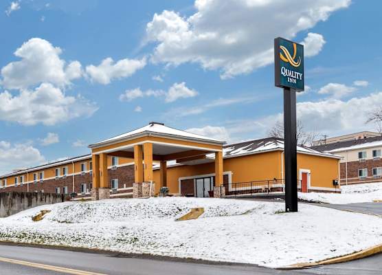 Quality Inn Coraopolis - Pittsburgh Airport 1