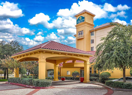 La Quinta by Wyndham Dallas North Central 1
