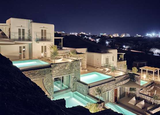Arcs Suites & Residences 1