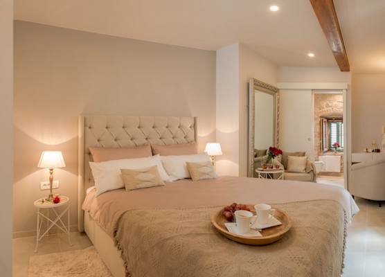 Jupiter Lux Rooms 1
