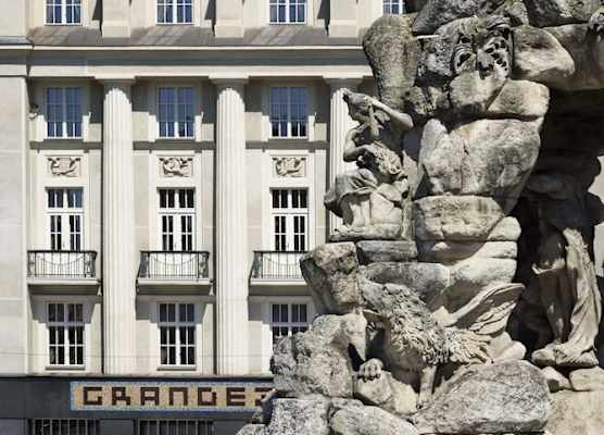 Grandezza Hotel Luxury Palace 1