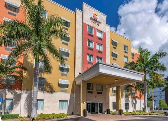 Comfort Suites Fort Lauderdale Airport South & Cruise Port 1