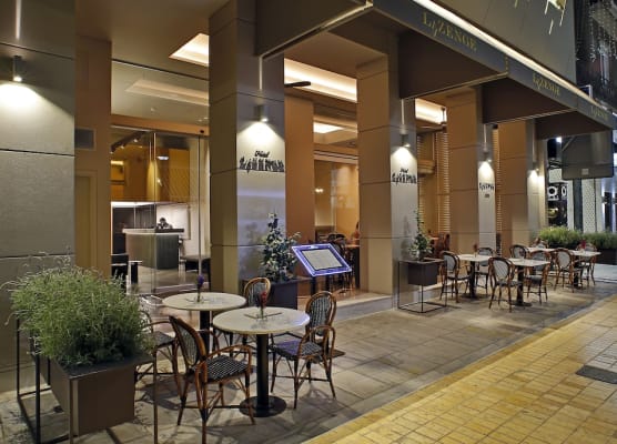 Hotel Lozenge 1