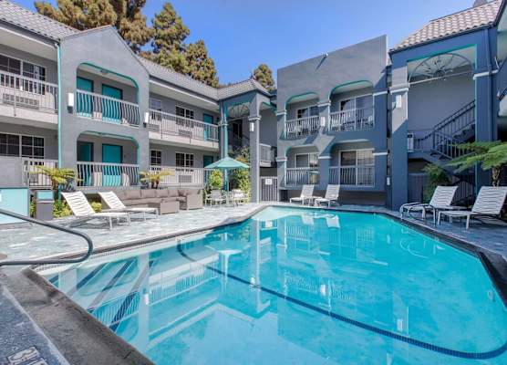 Quality Inn Near Hollywood Walk of Fame 1