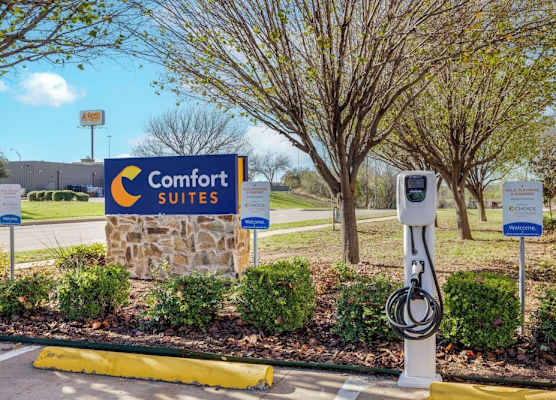 Comfort Suites Benbrook - Fort Worth Southwest 1