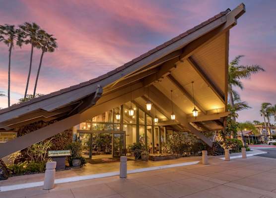 Best Western PLUS Island Palms Hotel & Marina 1