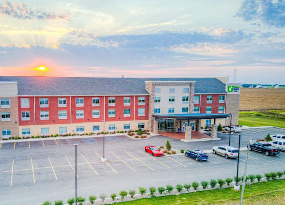Holiday Inn Express & Suites - Remington by IHG 1
