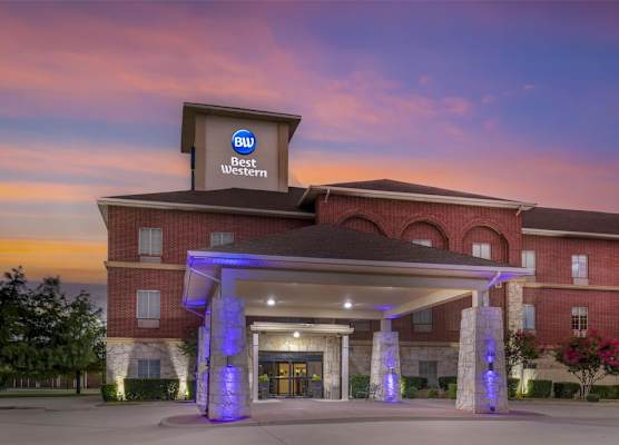 Best Western Red River Inn & Suites 1