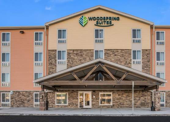 WoodSpring Suites Novi Farmington 1