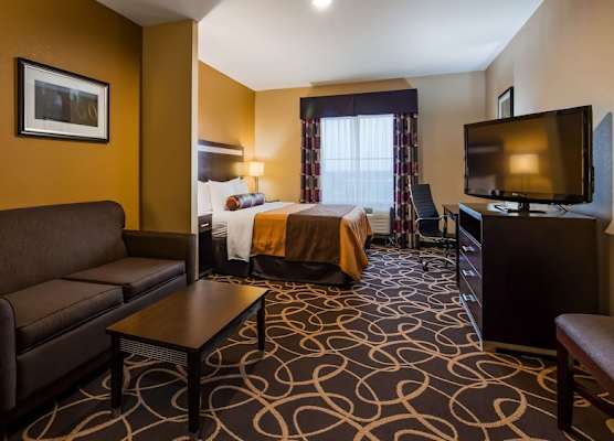 Best Western Plus Kenedy Inn 1