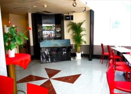 Arrow Hotel in ShinsaiBashi 朝食無料サービス中 1