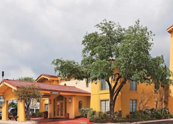 Rodeway Inn 1