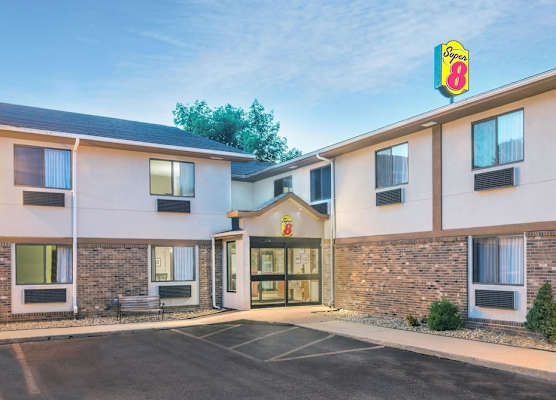 Super 8 by Wyndham Tilton/Lake Winnipesaukee 1