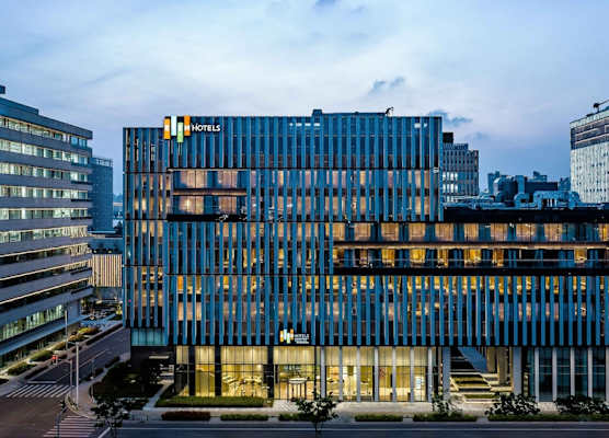 EVEN Hotels Shanghai Expo by IHG 1
