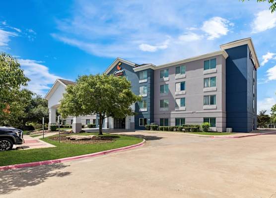 Comfort Suites Austin Airport 1