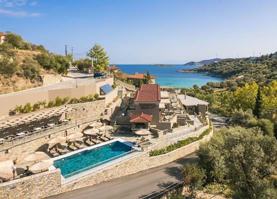 Paramithenio Village Beach Resort & Spa 1