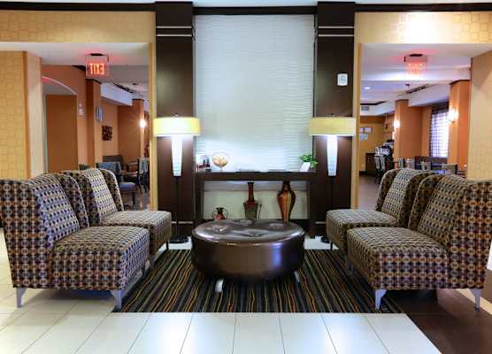 Holiday Inn Express & Suites DALLAS W - I-30 COCKRELL HILL by IHG 1