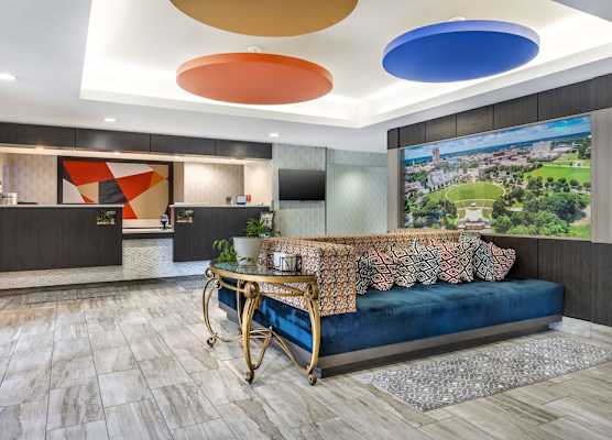 Best Western Plus Spartanburg 1
