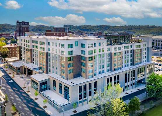 Embassy Suites By Hilton Asheville Downtown 1