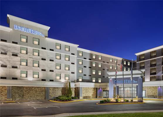 DoubleTree by Hilton Salisbury 1