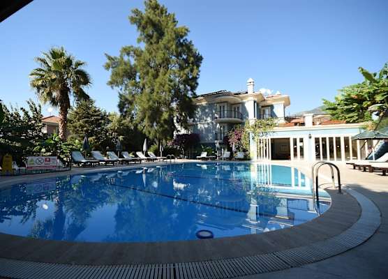 Antas Deluxe Apartments 1