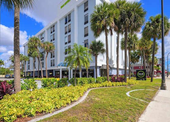 B&B Hotel Miami Airport 1