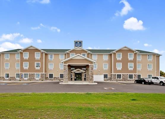 Cobblestone Hotel & Suites - Austin 1